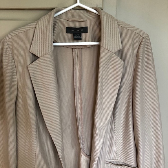 Corduroy-Like Blazer - Picture 4 of 10